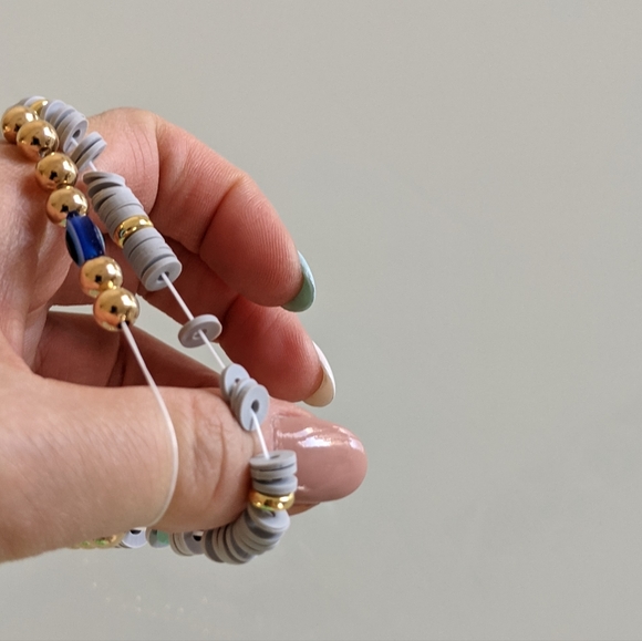 🆕 Evil Eye, gold plated beads and hasma bracelets - Picture 5 of 5